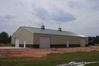 Agricultural style metal building in Lake Wylie, South Carolina